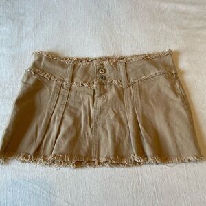 I am Gia skirt. Never worn just big on me